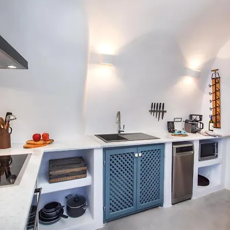 Alexi's Place By Thireon Oia